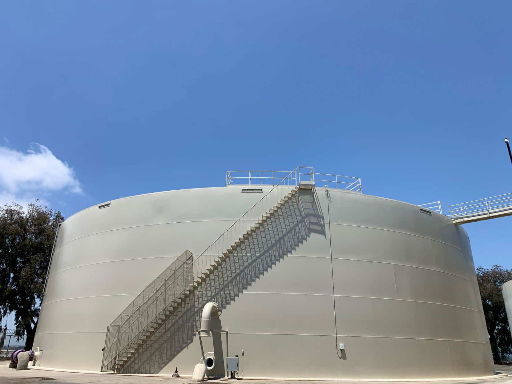 Water tank rehabilitation project in California — Alamitos Recycled Reservoir