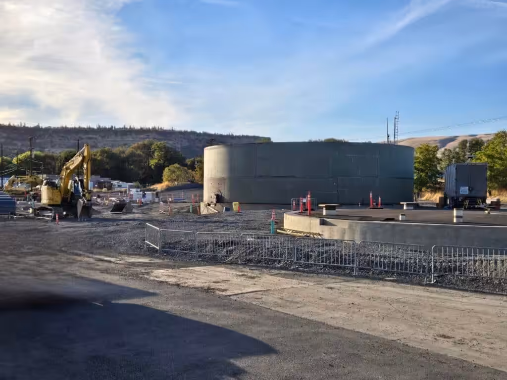 Welded steel water storage tank in Dalles — Dalles Riverside Reservoir