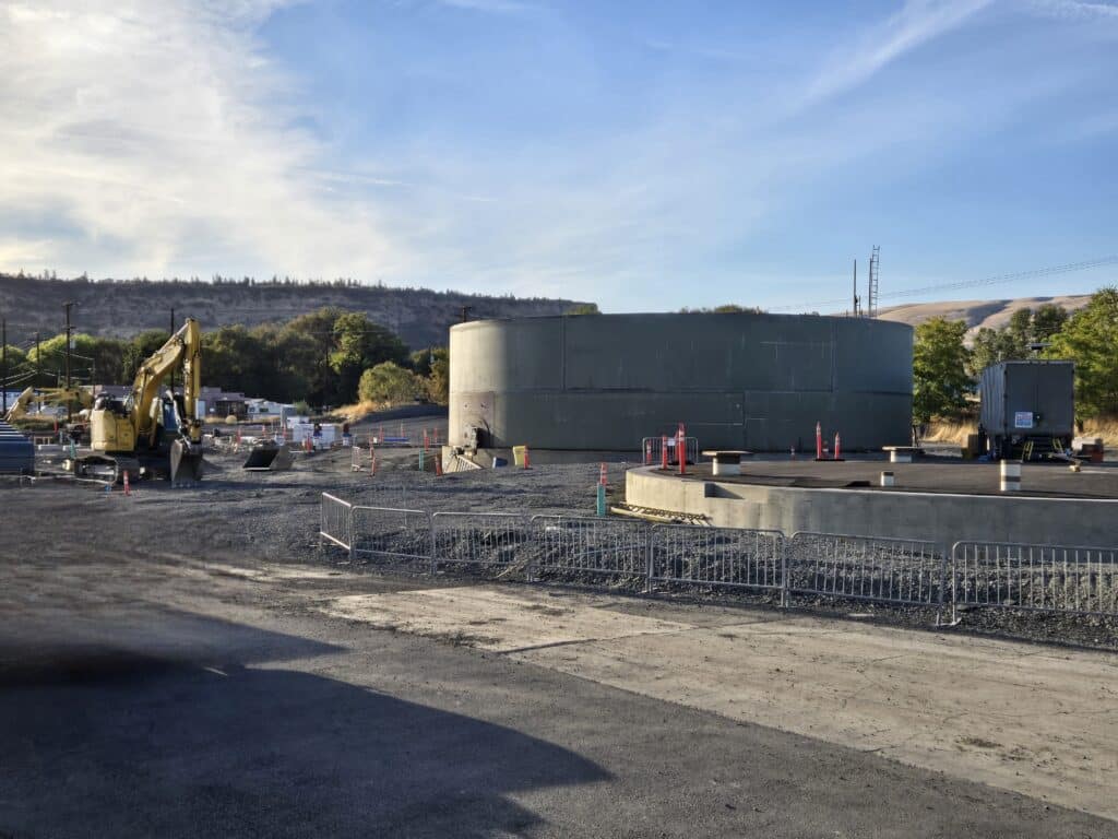 Welded steel water storage tank in Dalles — Dalles Riverside Reservoir