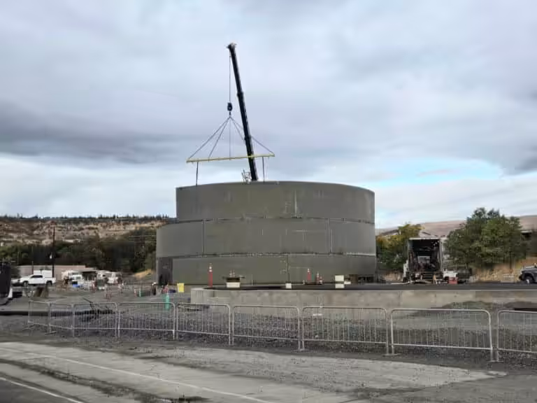 Dalles Riverside Reservoir construction, photo 5 of 21