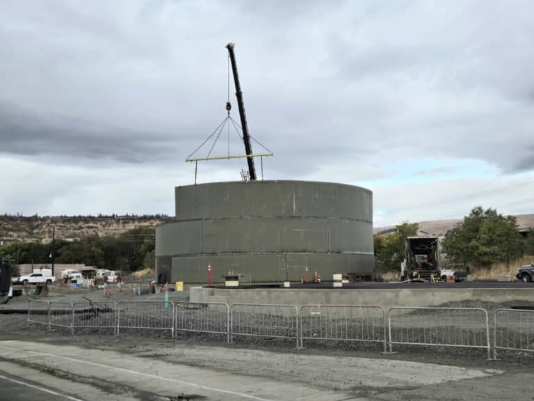 Dalles Riverside Reservoir construction, photo 5 of 21