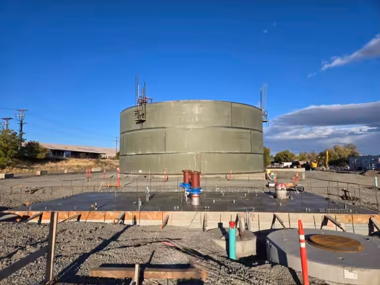 Dalles Riverside Reservoir construction, photo 6 of 21