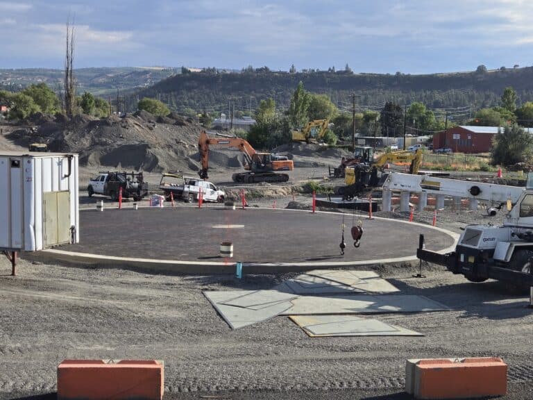 Dalles Riverside Reservoir construction, photo 13 of 21