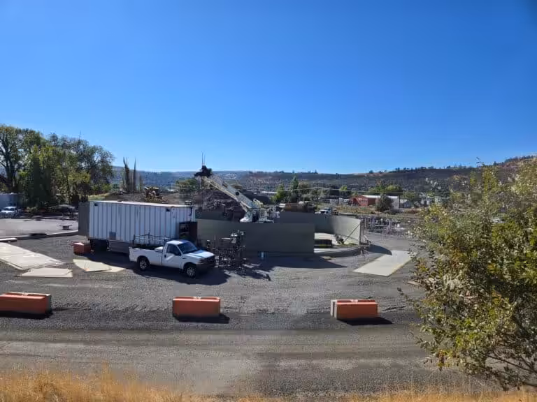 Dalles Riverside Reservoir construction, photo 20 of 21