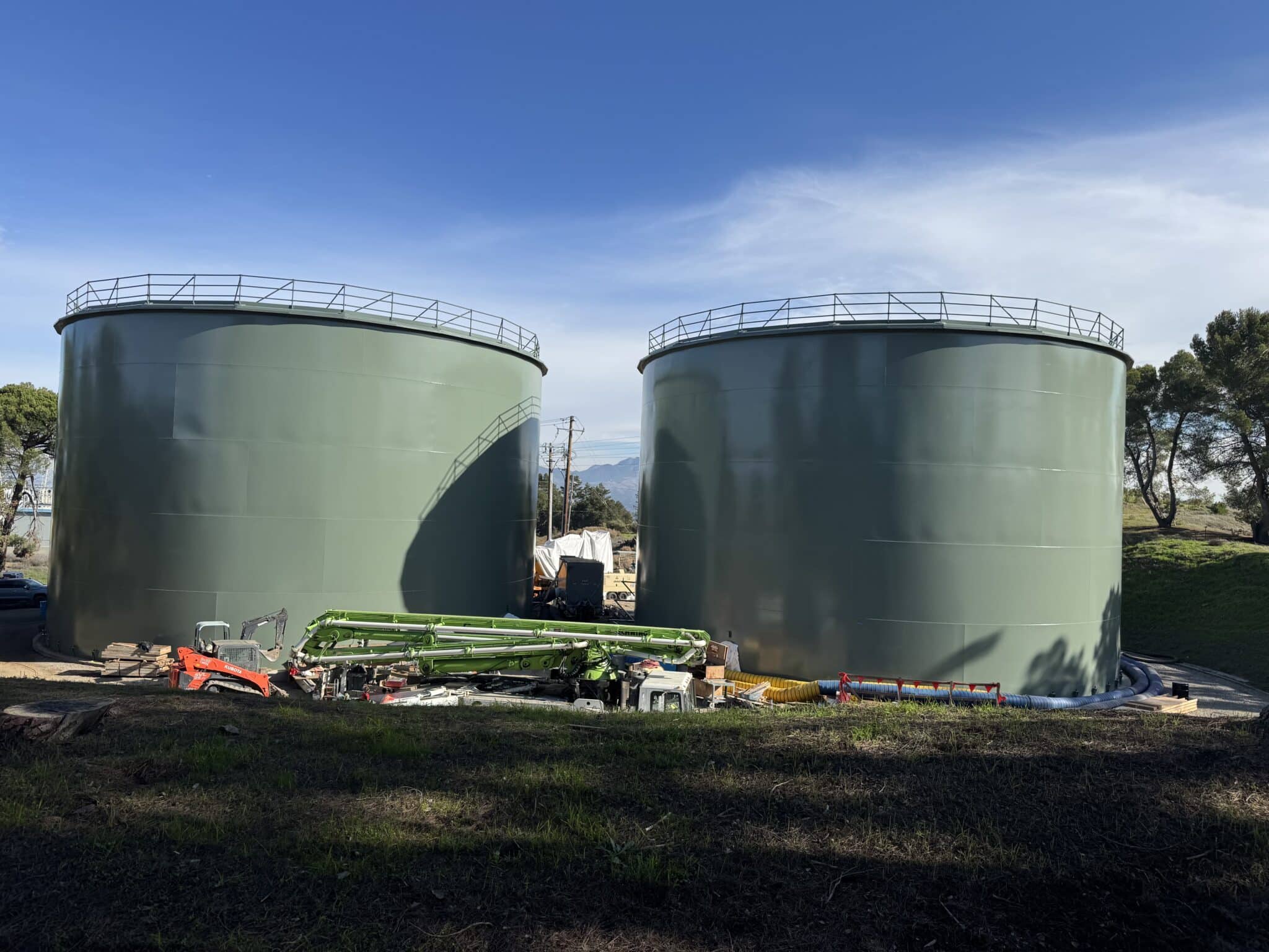 Welded steel water storage tank in Oakland — Grizzly Reservoir Tank 1