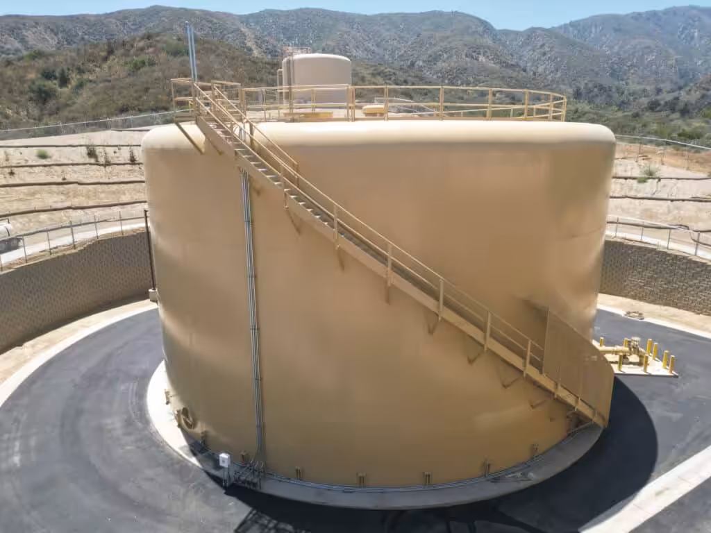 Welded steel water storage tank in Lake Elsinore — Horsethief Reservoir 2B