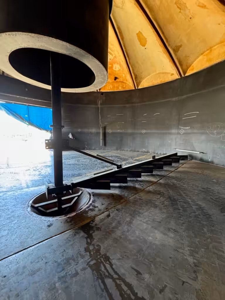 Oily Waste Tank Rebottom construction, photo 3 of 3