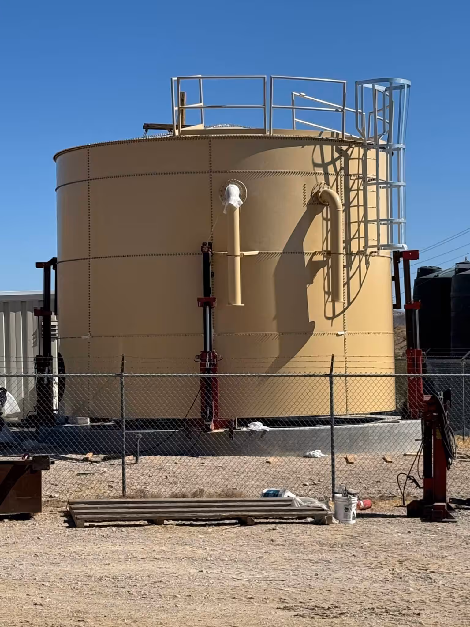 Welded steel water storage tank in Beatty